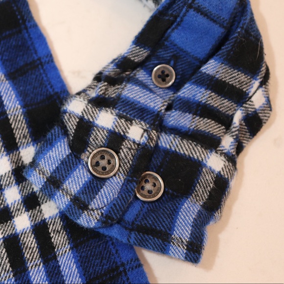 Black & Blue Weatherproof Plaid Button Up - Picture 5 of 5
